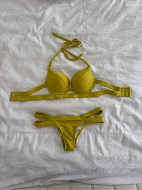 Victoria's Secret chartreuse strappy bikini set bottom XS, top 32B